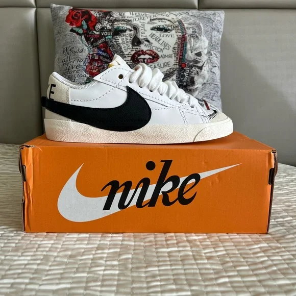 Nike Blazer Low '77 Jumbo sneakers - Picture 1 of 12